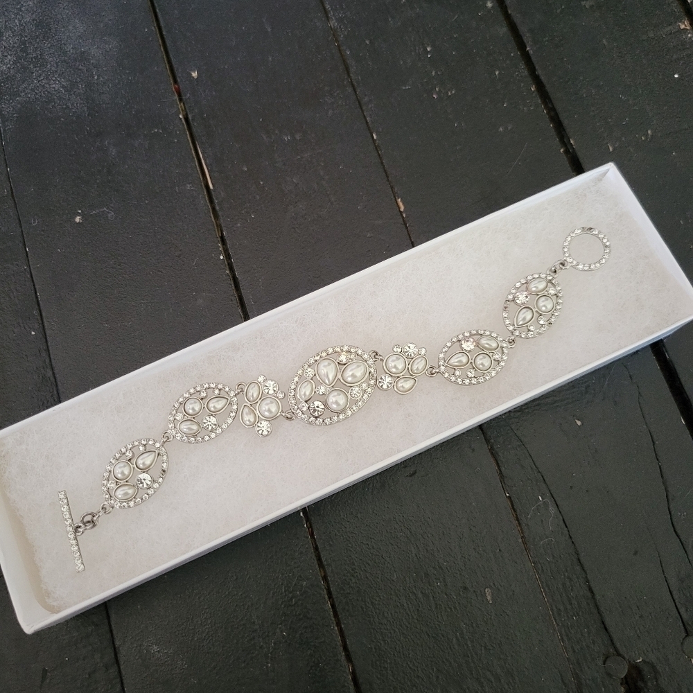 Dillard's Silver Pearl Rhinestone Toggle Bracelet Fancy Dressy Wedding Bridal